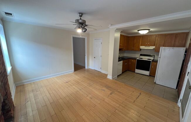 1 bed, 1 bath, $1,295, Unit Apt. 22