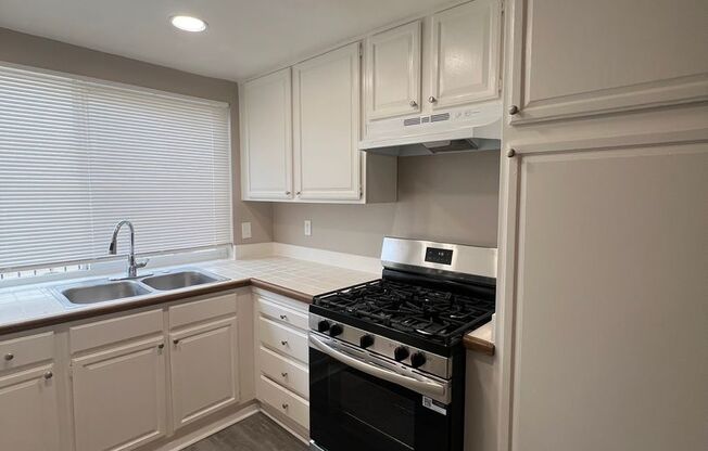 3190 - 3210 Walnut Grove Ave