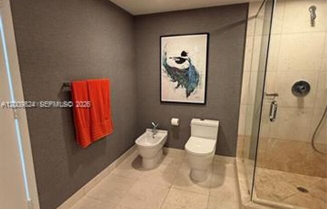 2 beds, 2 baths, 1,325 sqft, $5,000, Unit 465 Brickell Ave # 619