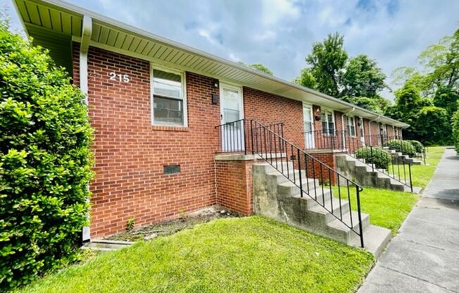 1BR/1BA UNCG CAMPUS