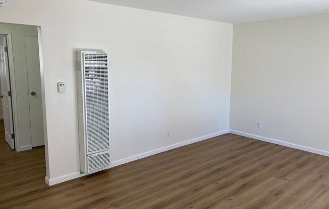 2 beds, 1 bath, 819 sqft, $2,295, Unit 1240-03