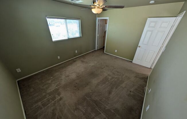3 beds, 2.5 baths, $2,100