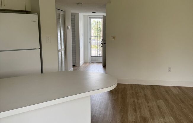 Quail Forest Condo For Rent - Awesome view of the Golf Course!