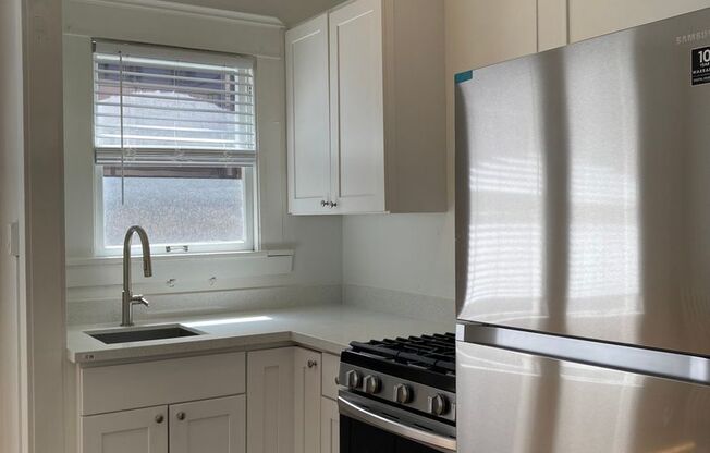 Studio, 1 bath, 335 sqft, $1,385, Unit Unit 311