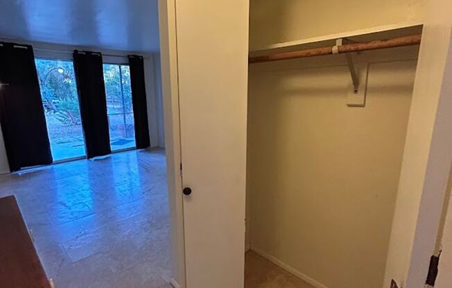 Studio, 1 bath, 318 sqft, $699, Unit PI 1625-5A