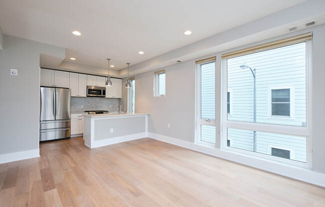 1112 MONTELLO AVE NE