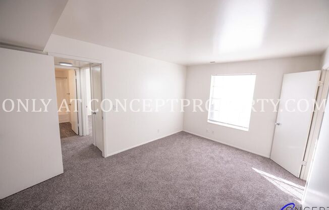 2 beds, 1 bath, 920 sqft, $1,299, Unit 30