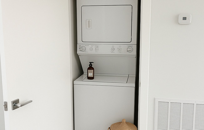 2 beds, 1.5 baths, 1,050 sqft, $1,349, Unit #50