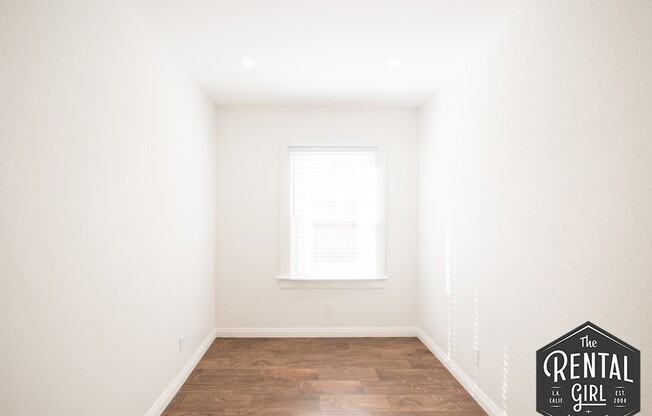 40 Rose Ave