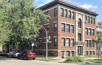 6257 LAKEWOOD