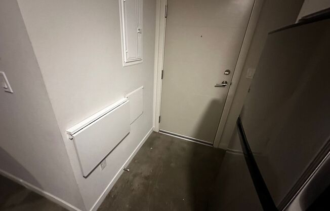 Studio, 1 bath, 244 sqft, $1,495, Unit 113 - Furnished