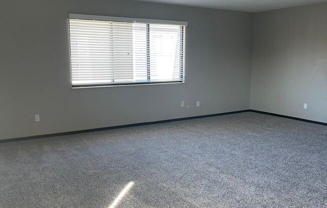 2 beds, 1 bath, 936 sqft, $895, Unit 238-Q