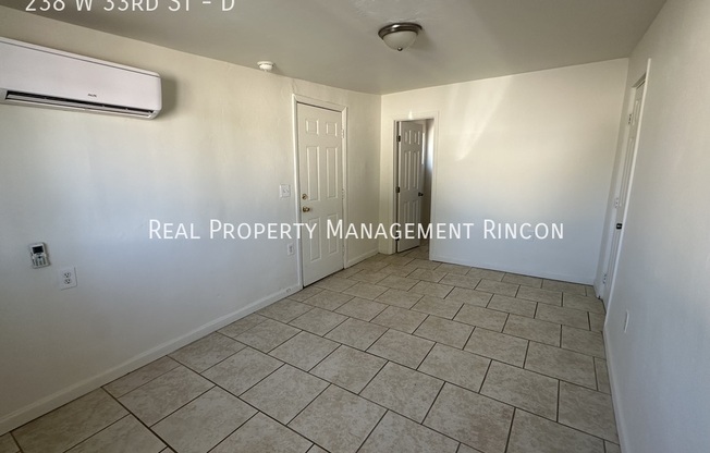 238 W 33 ST