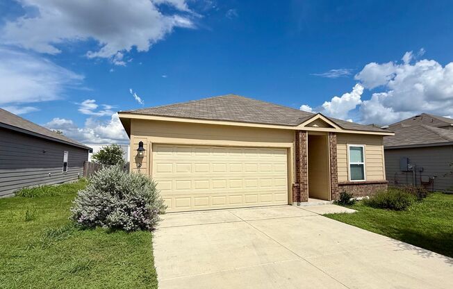 1-Story 3 Bedroom 2 Bathrooms Home in Horizon Point in Converse, TX