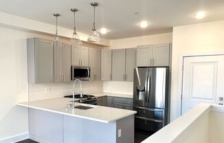 Luxurious 1-Bedroom Apartment in Olde Kensington! Available NOW!