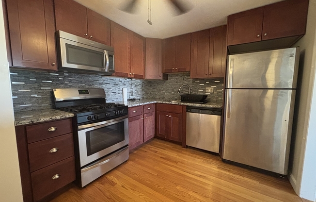215 Massachusetts Ave