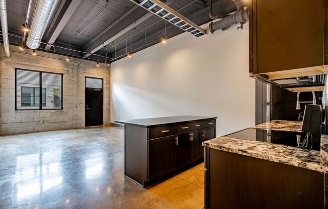 1 bed, 1 bath, $1,585, Unit 727 N. 4th St. Apt. 121