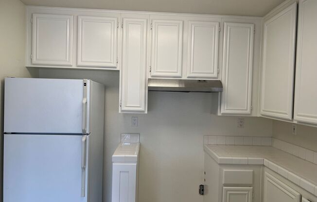 Wonderful 2 bedroom, 2 Bath Condo!  Single Car Garage!