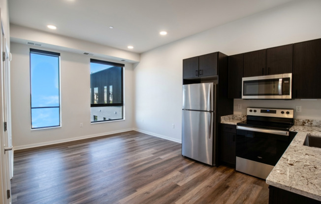 1 bed, 1 bath, 500 sqft, $1,700, Unit 311
