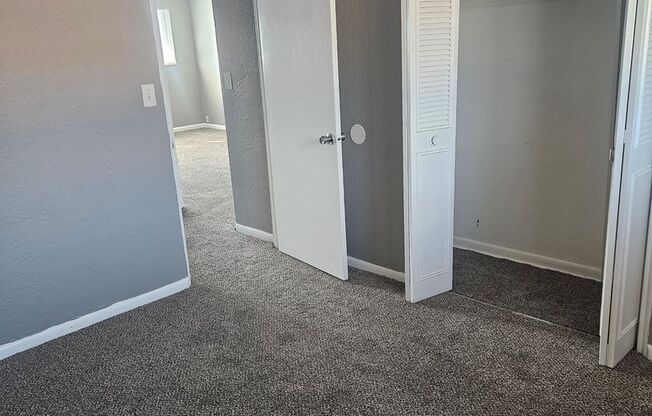 2 beds, 1 bath, 750 sqft, $1,070, Unit B03 1024 15