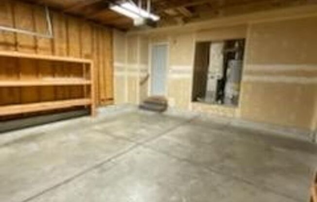 2523, 2559 W Apperson Dr