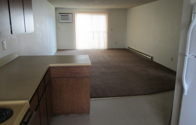 2 beds, 1 bath, 712 sqft, $995, Unit 41