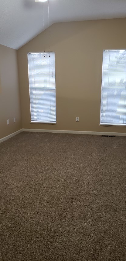 1 bed, 1 bath, $1,095, Unit # 20