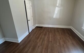 3 beds, 1 bath, $1,250