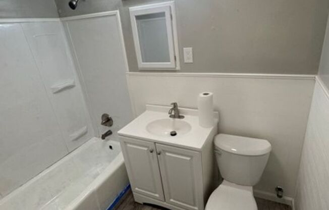 813 Maple Ave Apartments
