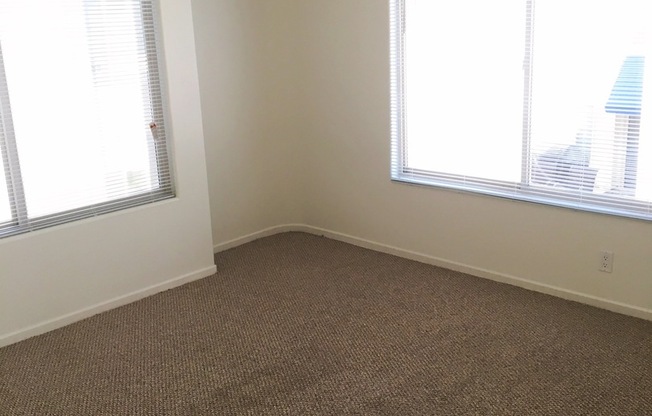 2 beds, 2 baths, $4,300