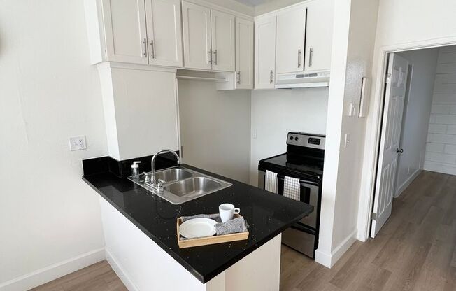 1 bed, 1 bath, 520 sqft, $1,825, Unit 200