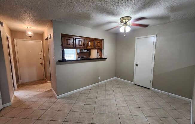 7604 Bridges Ave. Apt. B