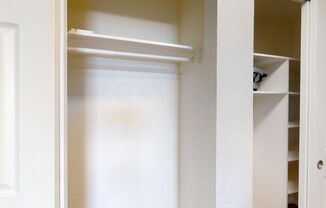 1 bed, 1 bath, 705 sqft, $995, Unit 11600 East 16th Ave #203