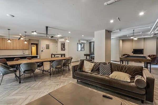 2465 38 ST