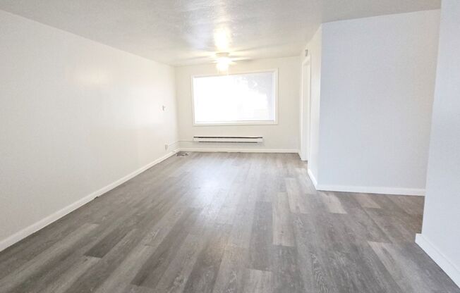 2 beds, 1 bath, 700 sqft, $850, Unit 23