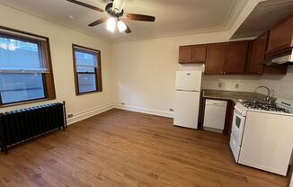 Studio, 1 bath, 320 sqft, $1,295, Unit 273-0210