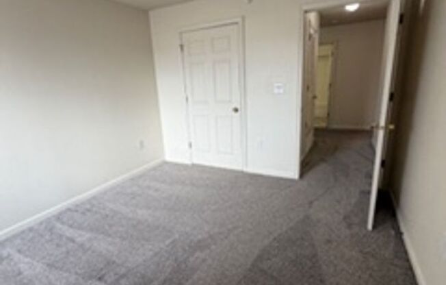 3 beds, 2 baths, 1,360 sqft, $1,489, Unit 110