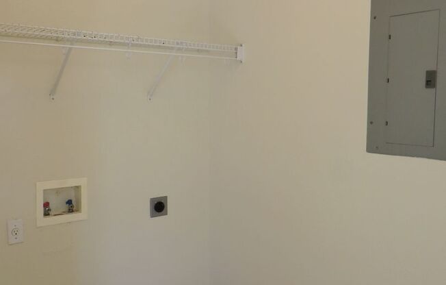 2 Bedroom 2 Bathroom Unit In Georgetown