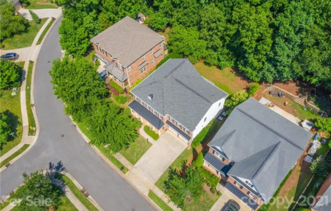 8022 LANSFORD RD