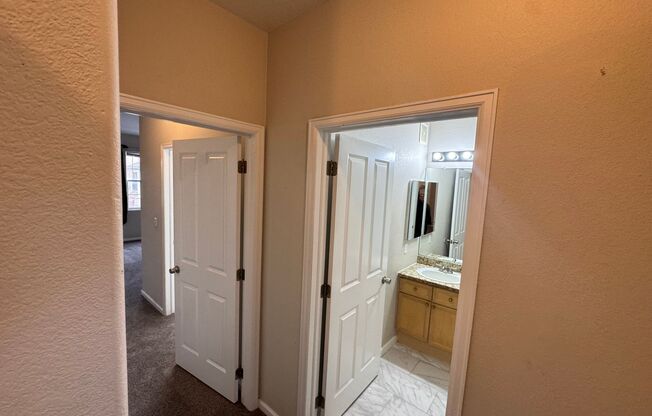 2 beds, 2 baths, $2,100, Unit # 205