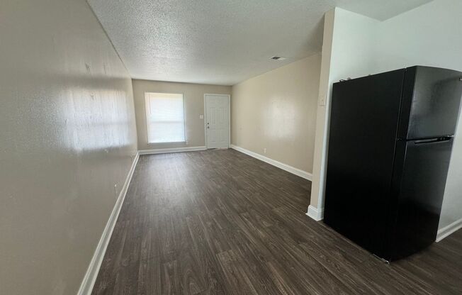 1 bed, 1 bath, 564 sqft, $870, Unit 4500-06 S/P