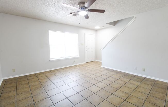 5515 Kenton Bluff
