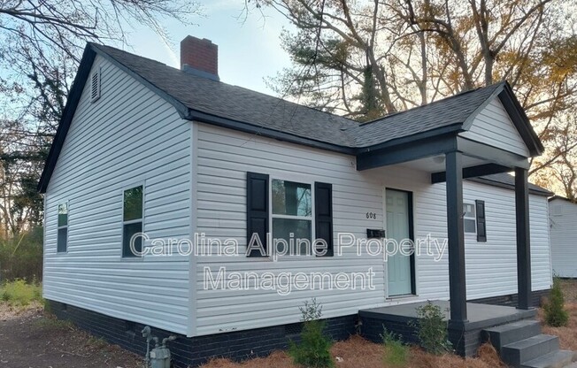 608 PARK AVE