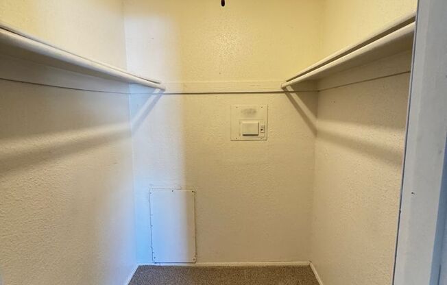 1 bed, 1 bath, 636 sqft, $700, Unit 01H