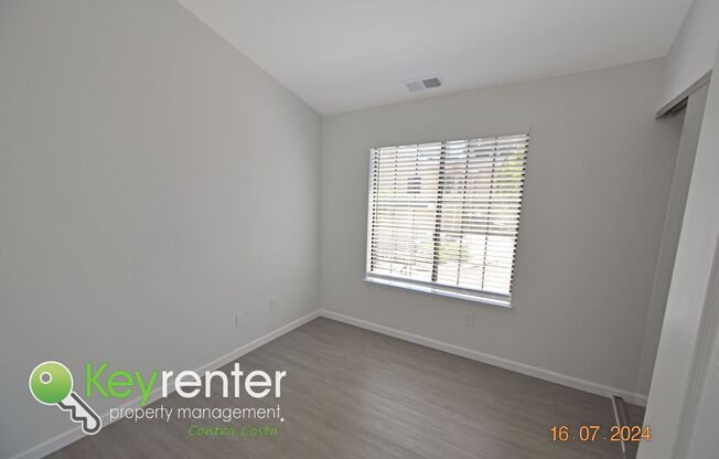 2 beds, 1 bath, $2,600