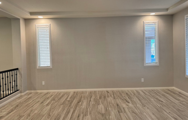 Large Stunning 5 Bedroom Home in the SouthWest