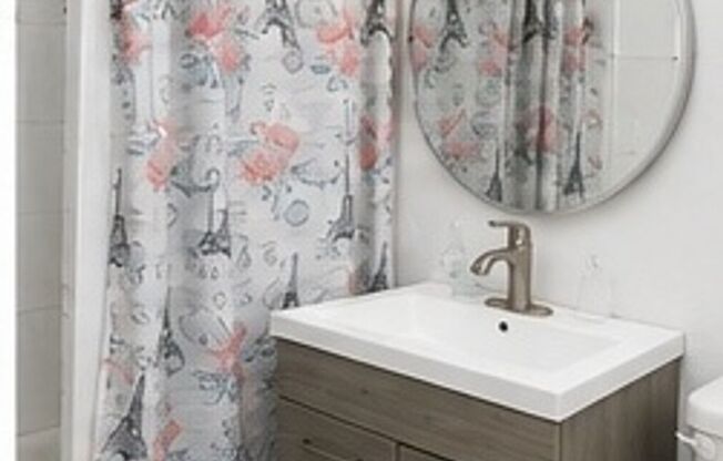 2 Bedroom Duplex & Studio for Rent