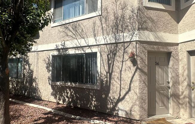 Beautiful Townhouse 2 Bedrooms 1 1/2 Baths Newly Renovated!!! WONT LAST LONG!!