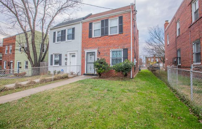 Newly Renovated 3 BR/1 BA Semi-Detached Home in Benning Ridge!