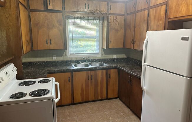 3 bd / 1 ba 3610 Ashland Ridge Rd, Kansas City, MO  Home for rent - Rent $1295-